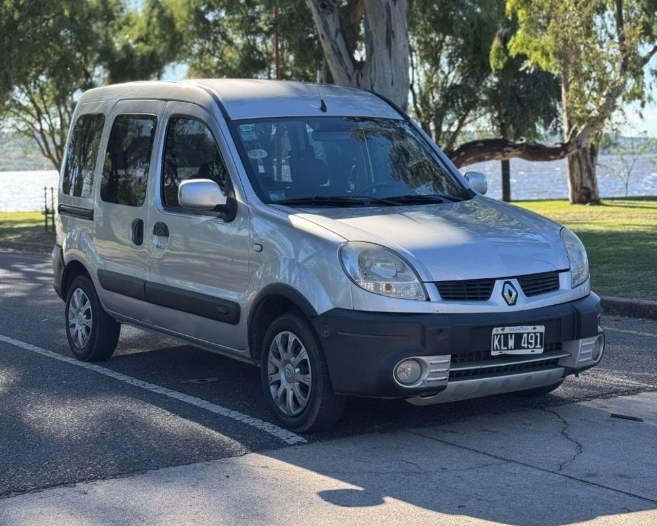 Renault Kangoo Usada en Córdoba, deRuedas