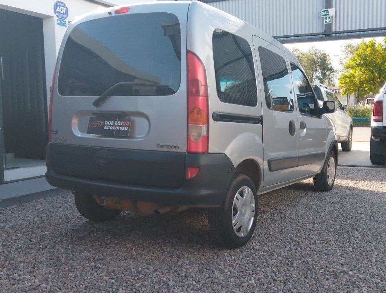 Renault Kangoo Usada Financiado en Córdoba, deRuedas