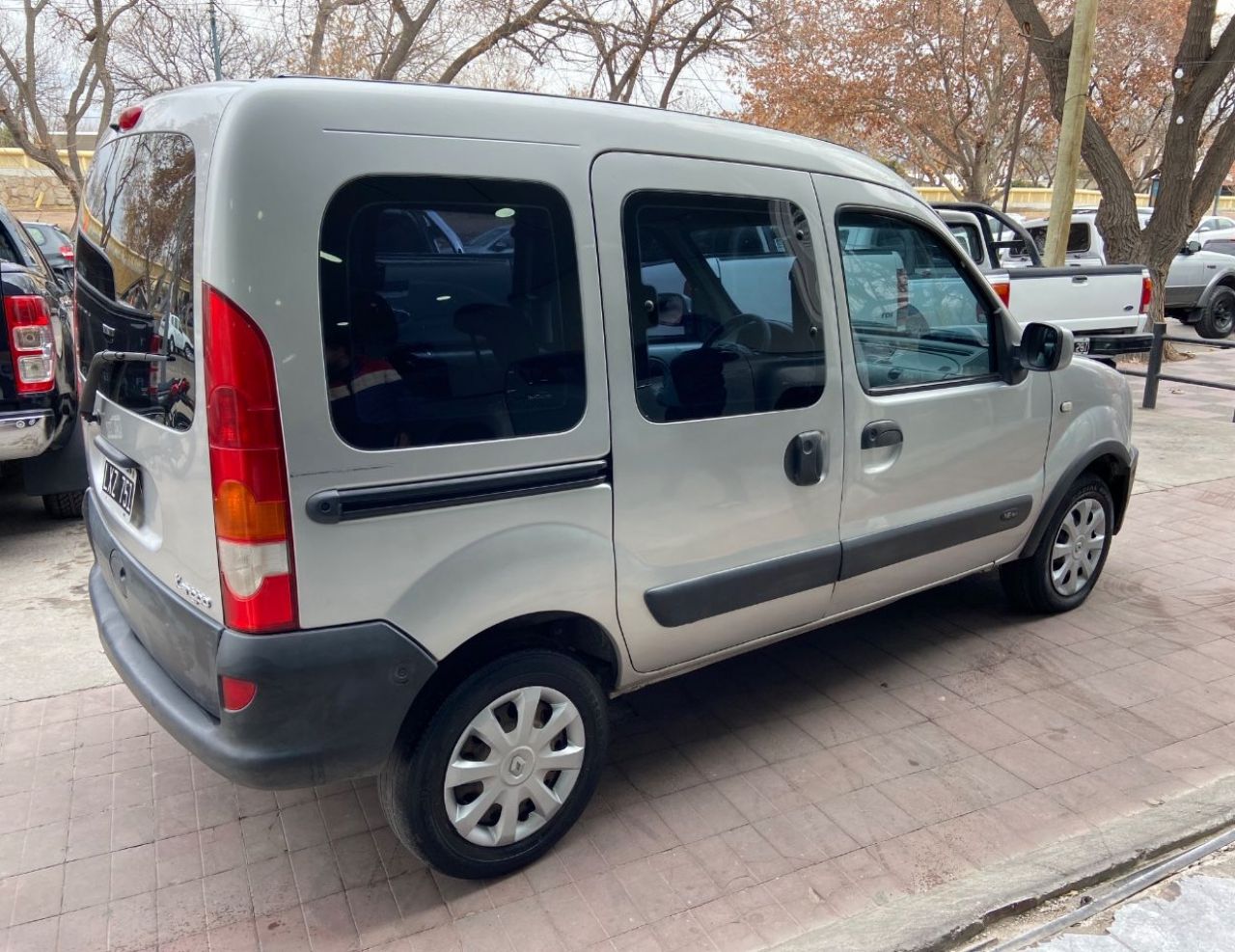 Renault Kangoo Usada en Mendoza, deRuedas