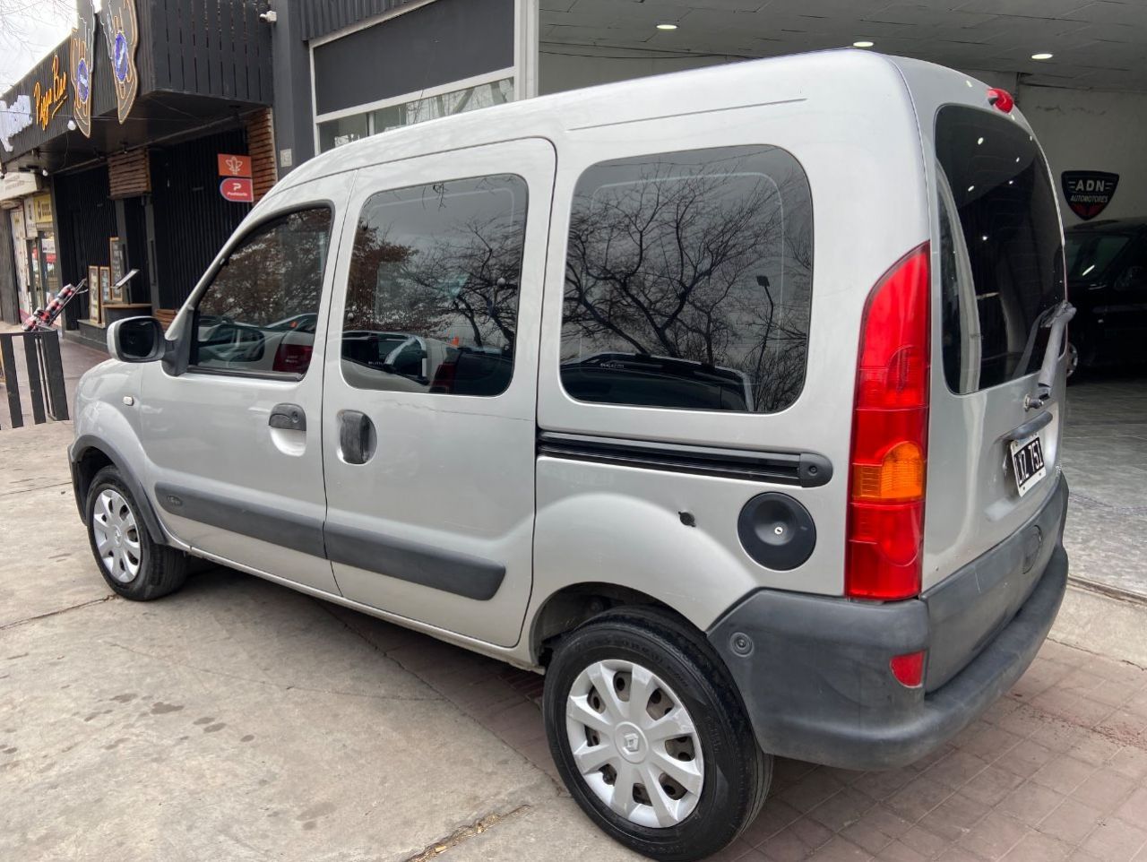 Renault Kangoo Usada en Mendoza, deRuedas