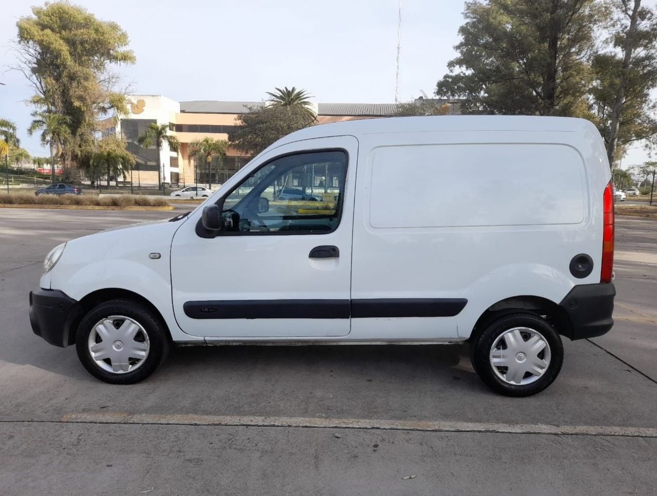 Renault Kangoo Usada Financiado en Córdoba, deRuedas