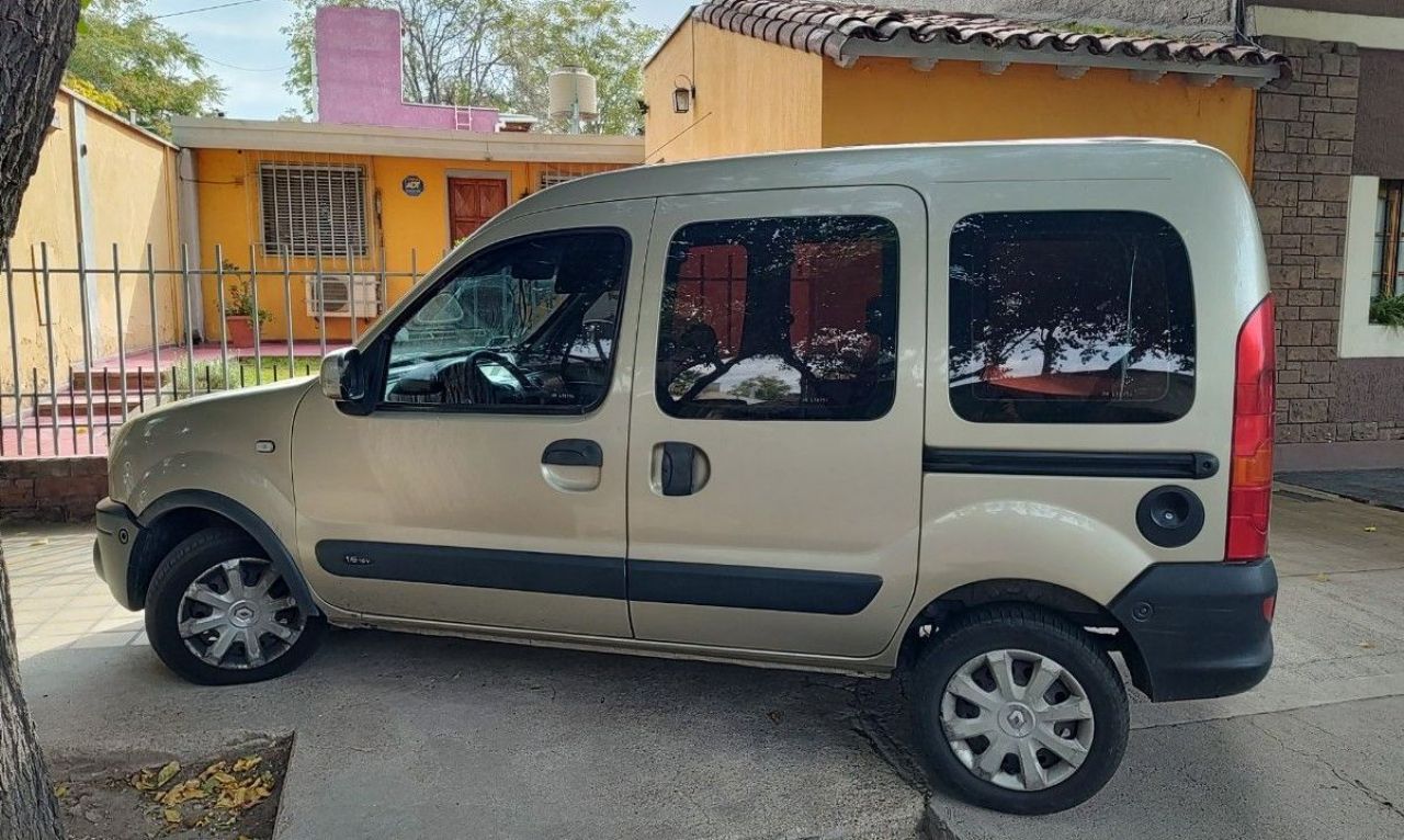 Renault Kangoo Usada en Mendoza, deRuedas