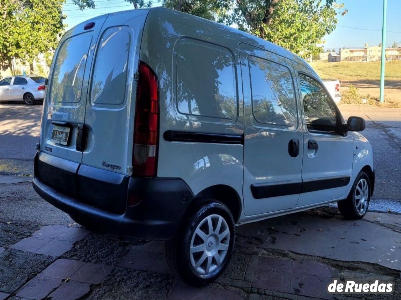 Renault Kangoo Usada en Mendoza, deRuedas