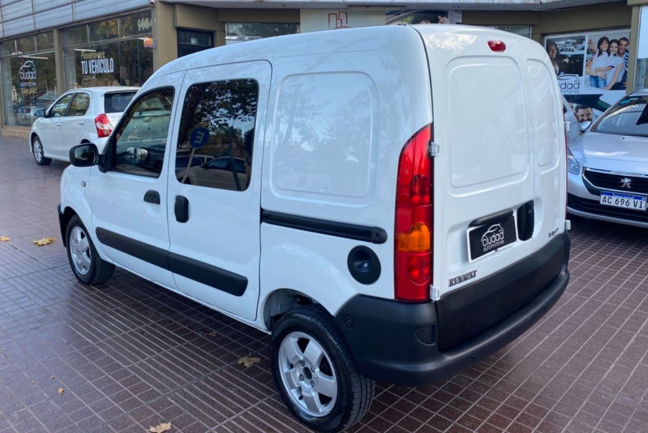 Renault Kangoo Usada en Mendoza, deRuedas