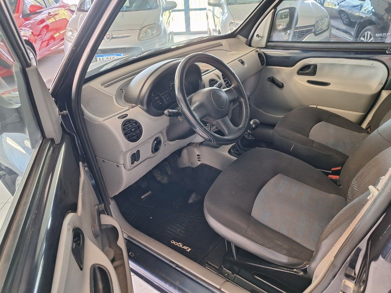 Renault Kangoo Usada en Mendoza, deRuedas