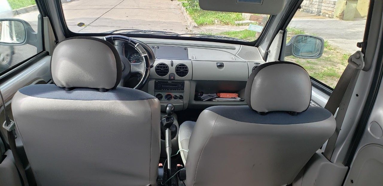 Renault Kangoo Usada en Buenos Aires, deRuedas