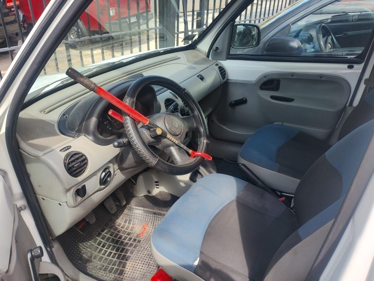 Renault Kangoo Usada en Mendoza, deRuedas