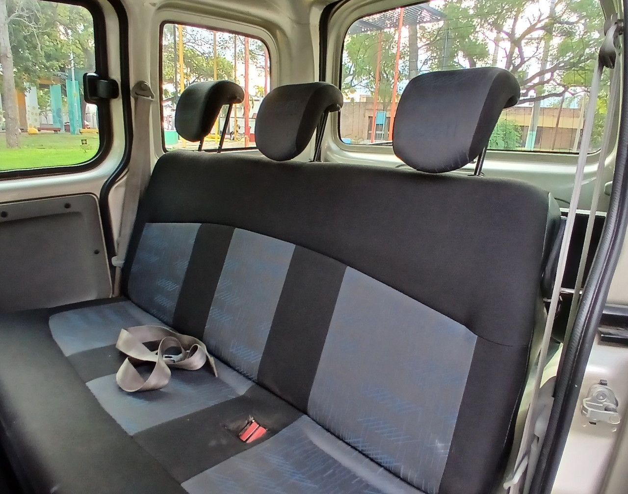 Renault Kangoo Usada Financiado en Córdoba, deRuedas