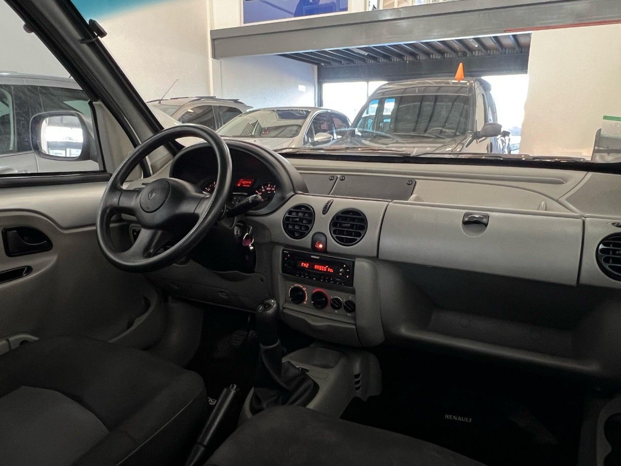 Renault Kangoo Usada Financiado en Córdoba, deRuedas