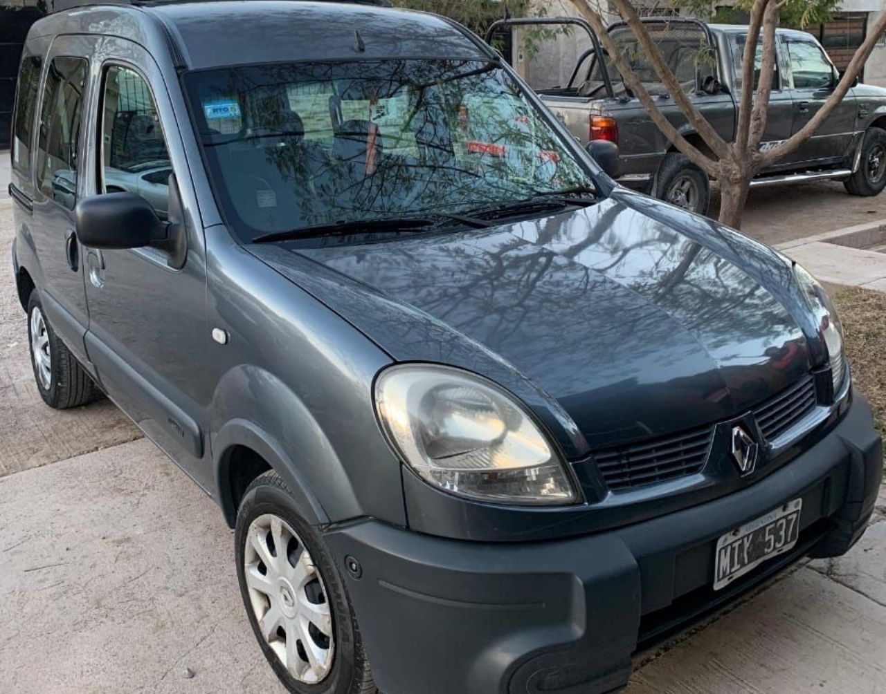 Renault Kangoo Usada en Mendoza, deRuedas
