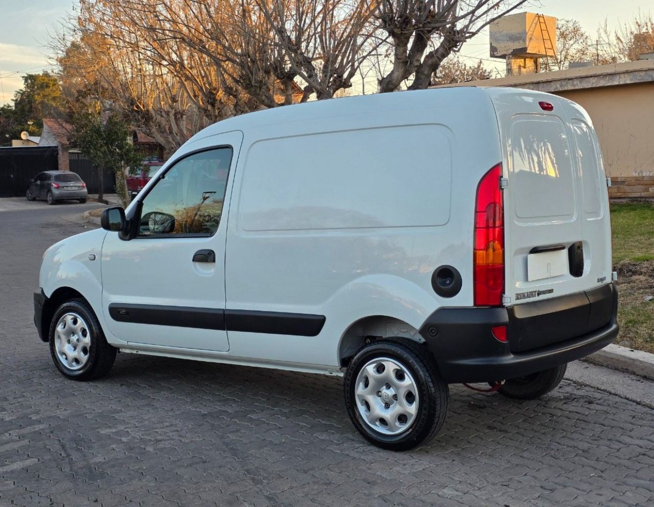 Renault Kangoo Usada en Mendoza, deRuedas