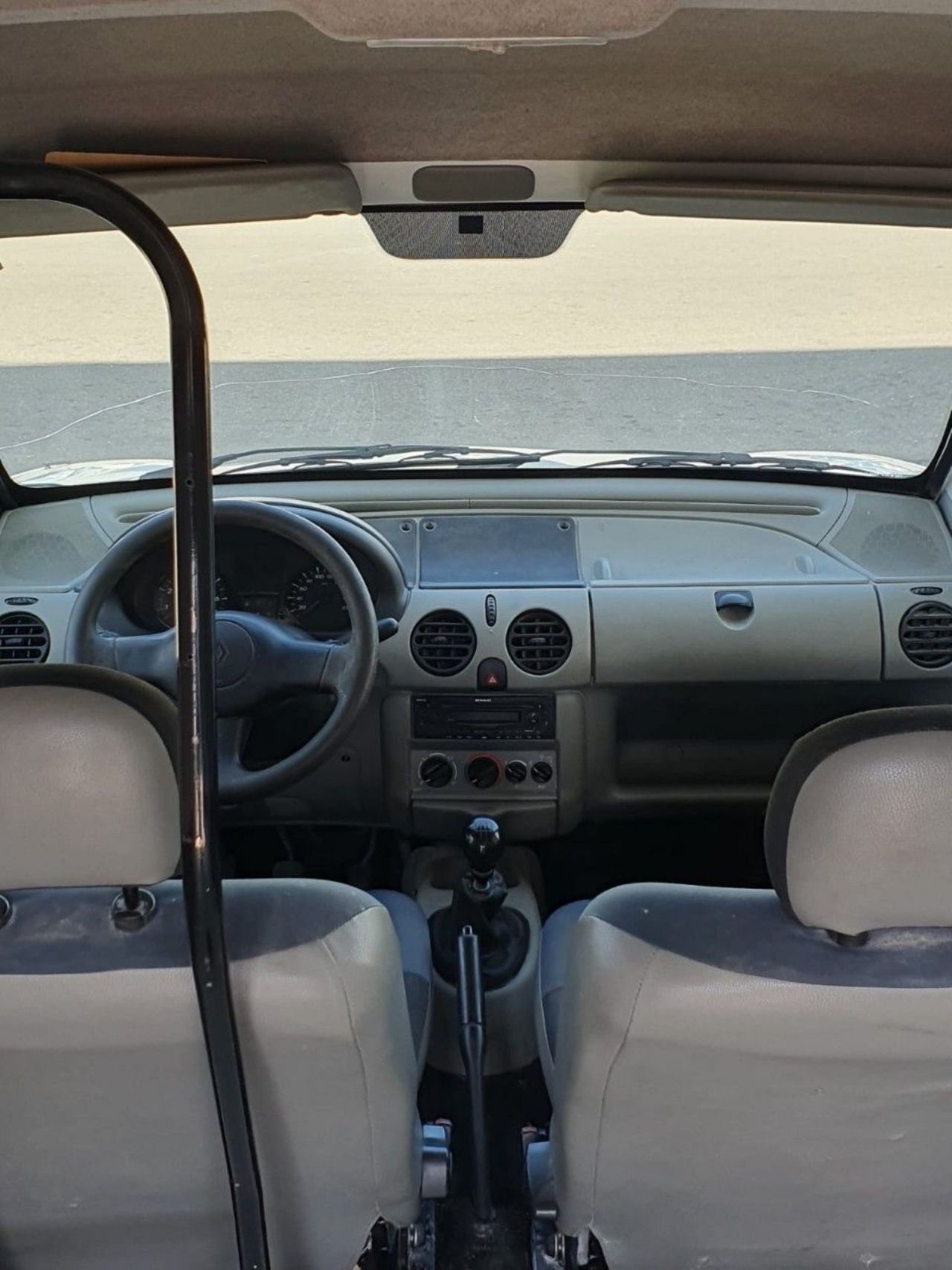 Renault Kangoo Usada en Mendoza, deRuedas