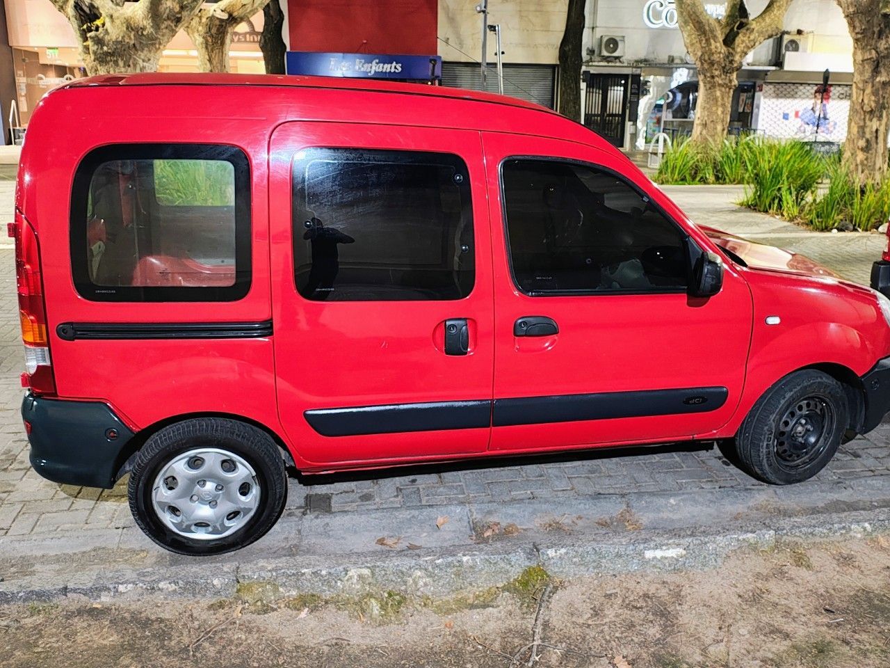 Renault Kangoo Usada en Buenos Aires, deRuedas