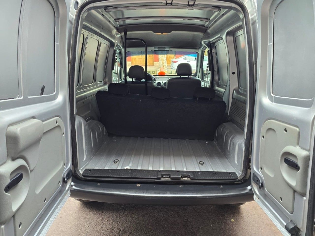 Renault Kangoo Usada Financiado en Mendoza, deRuedas