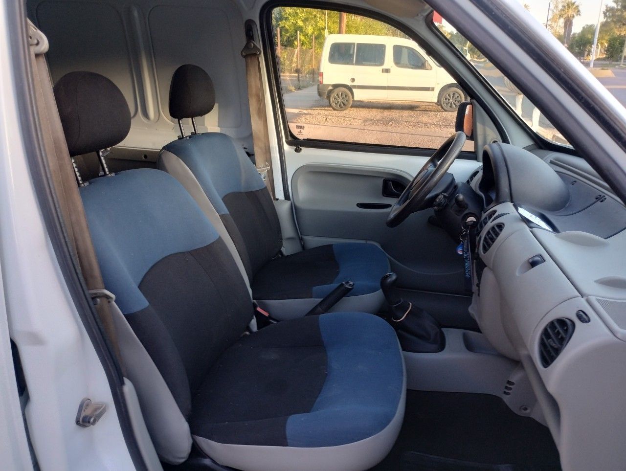 Renault Kangoo Usada en Mendoza, deRuedas