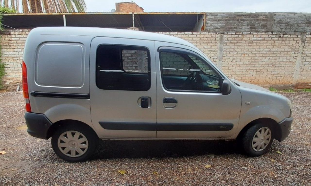 Renault Kangoo Usada en Mendoza, deRuedas