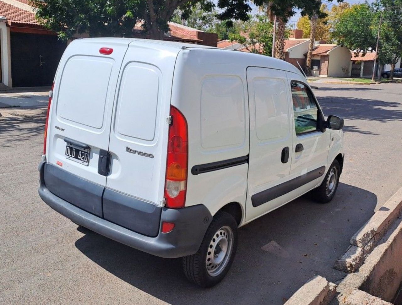 Renault Kangoo Usada en Mendoza, deRuedas