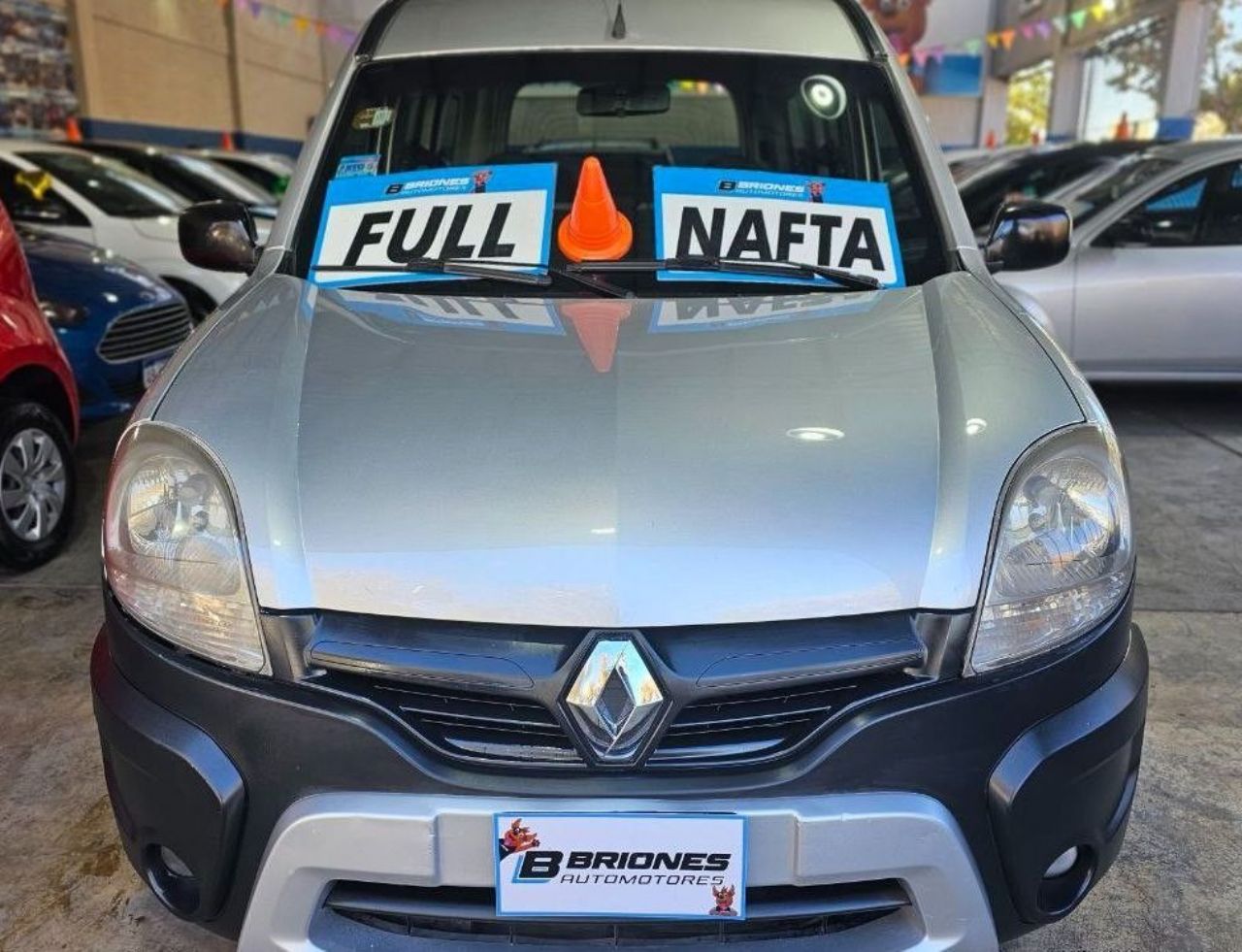 Renault Kangoo Usada en Mendoza, deRuedas