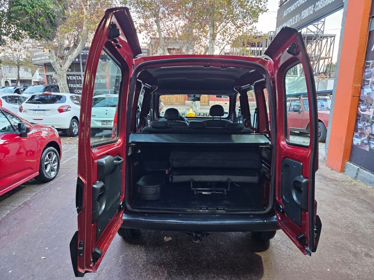 Renault Kangoo Usada en Mendoza, deRuedas
