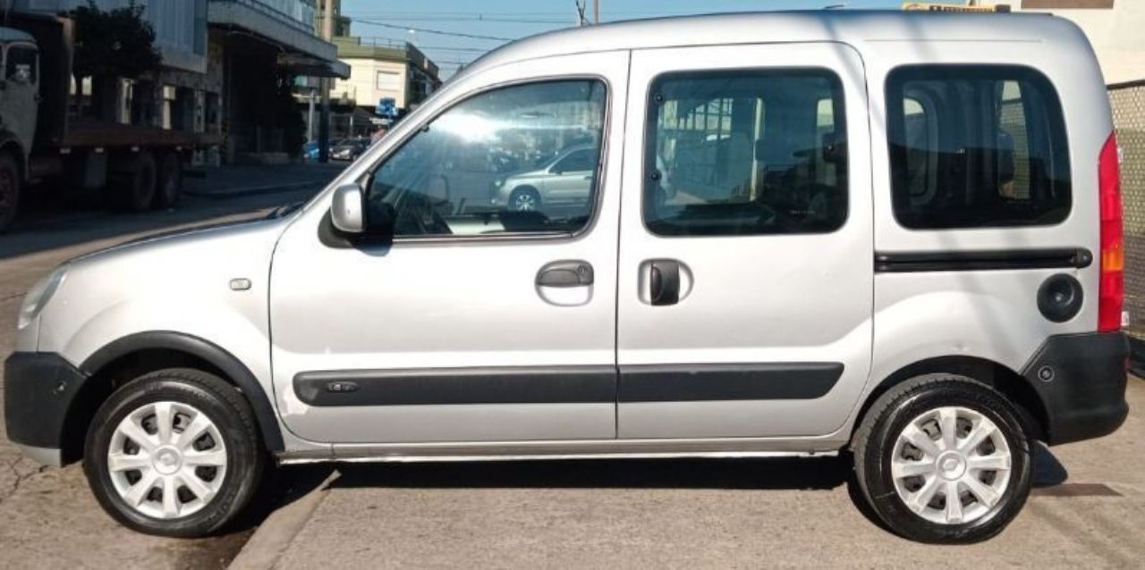 Renault Kangoo Usada en Mendoza, deRuedas