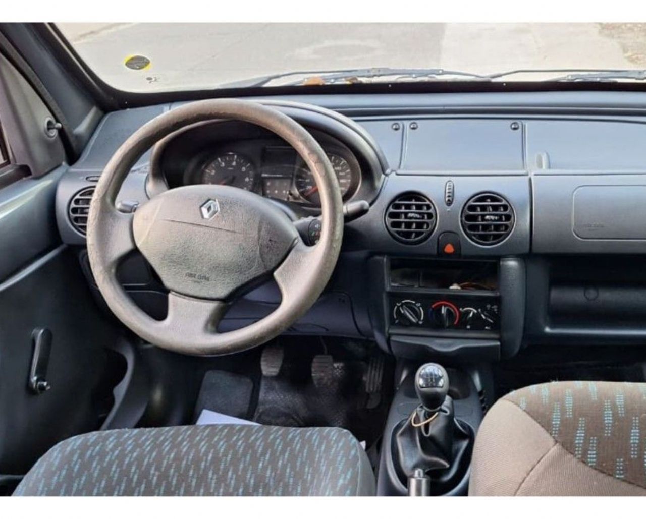 Renault Kangoo Usada en Tucumán, deRuedas