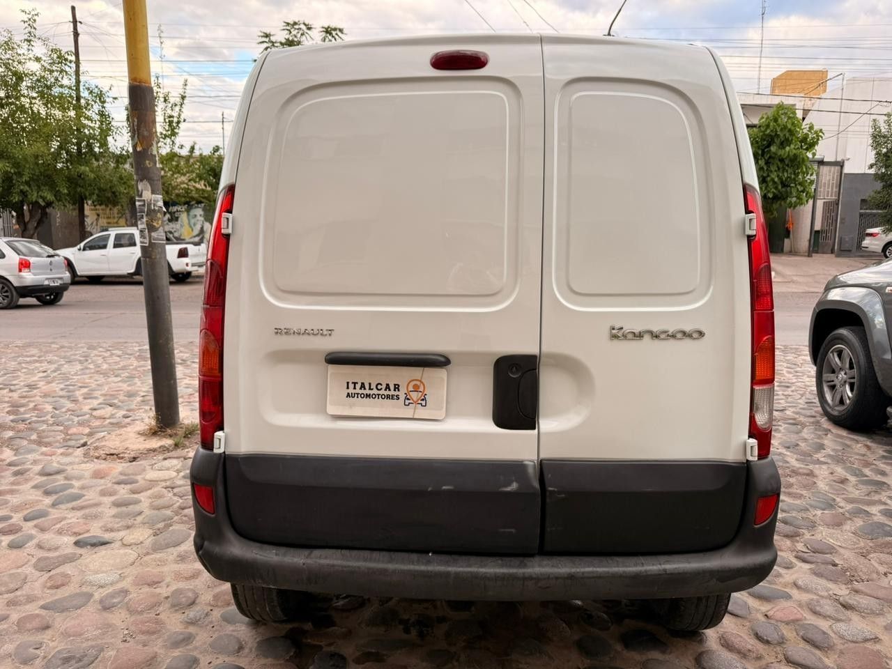Renault Kangoo Usada Financiado en Mendoza, deRuedas