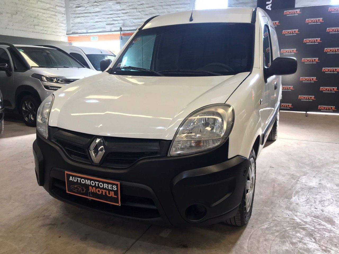 Renault Kangoo Usada en Mendoza, deRuedas