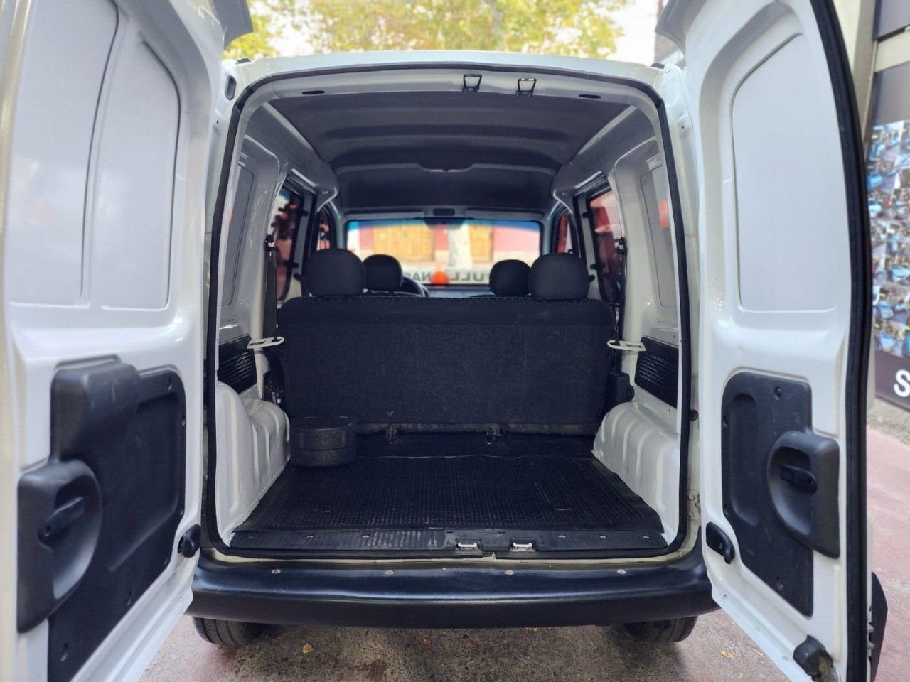 Renault Kangoo Usada en Mendoza, deRuedas