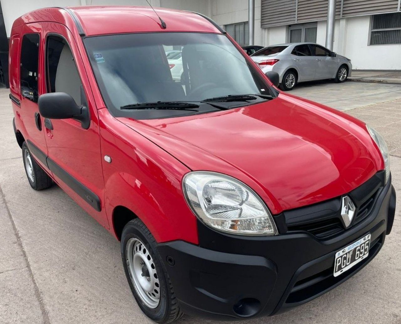 Renault Kangoo Usada en Mendoza, deRuedas