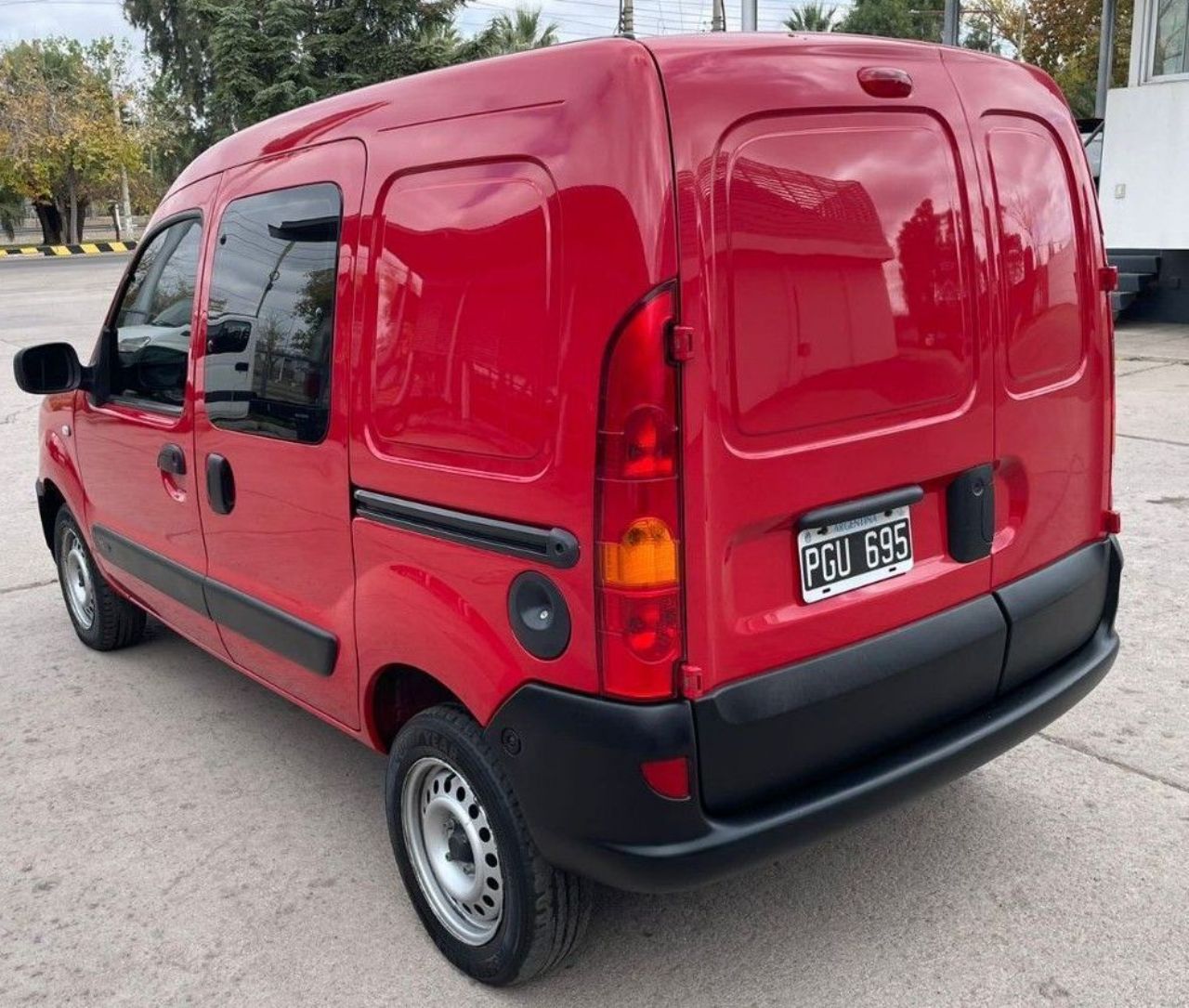 Renault Kangoo Usada en Mendoza, deRuedas