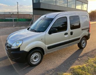 Renault Kangoo Usada en San Juan Financiado