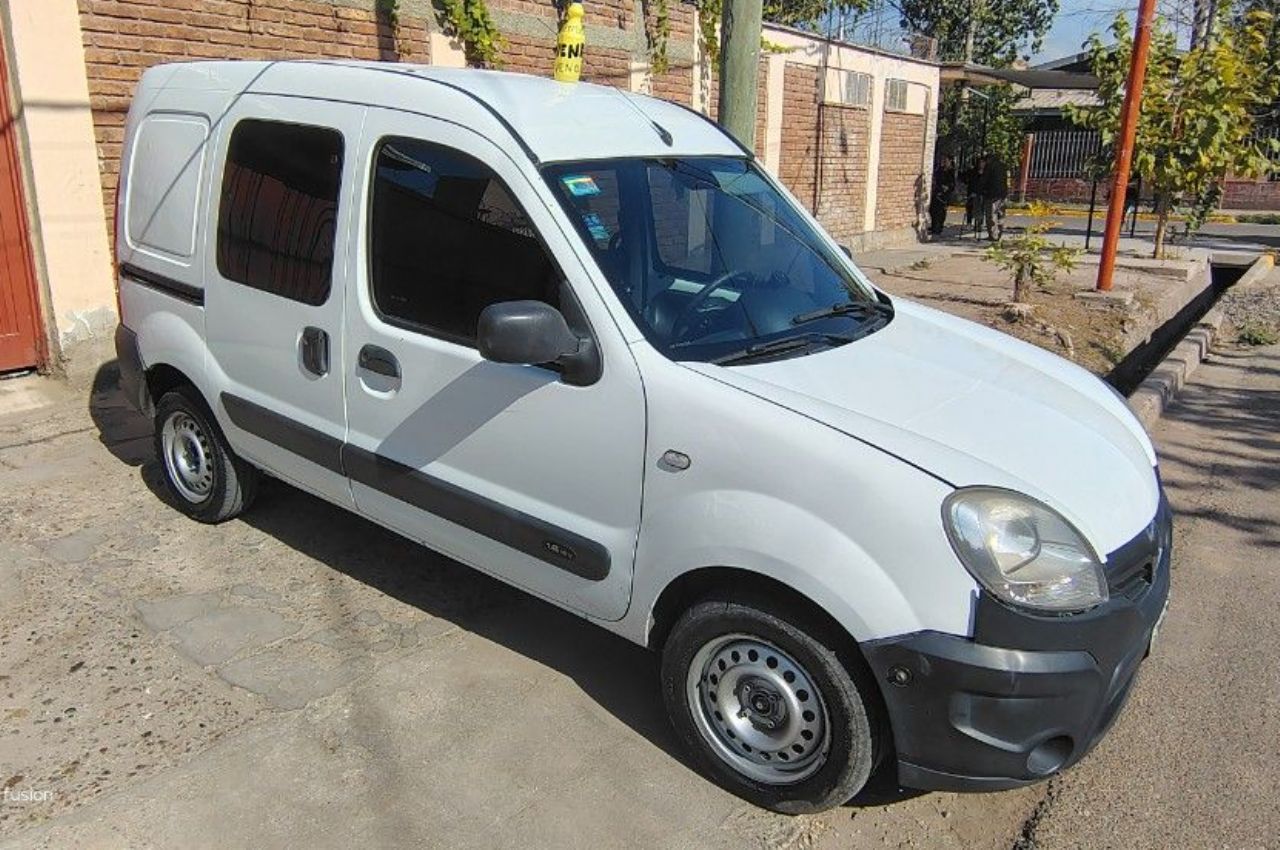 Renault Kangoo Usada en Mendoza, deRuedas