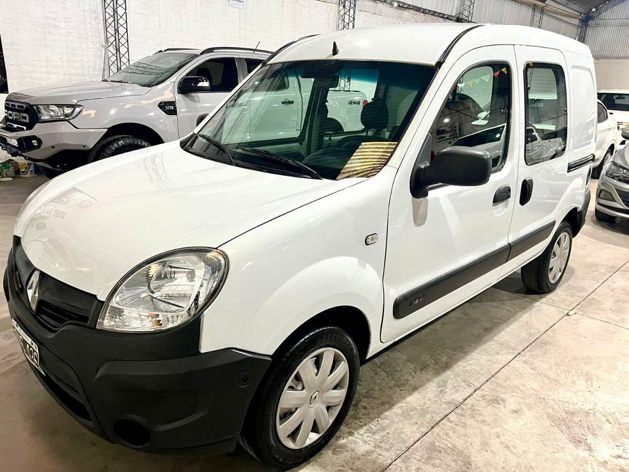 Renault Kangoo Usada en Mendoza, deRuedas