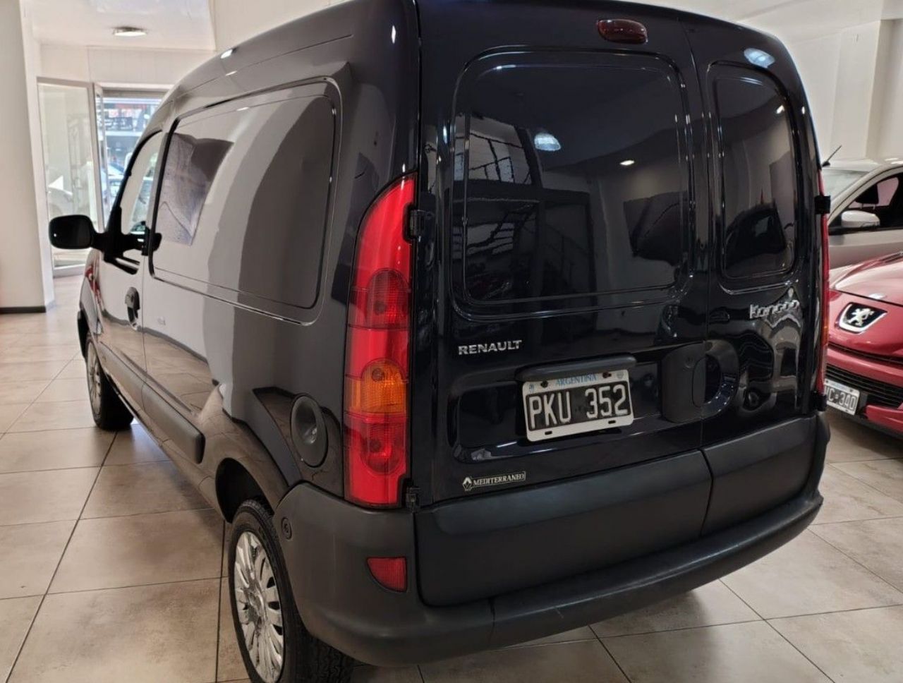 Renault Kangoo Usada en Mendoza, deRuedas