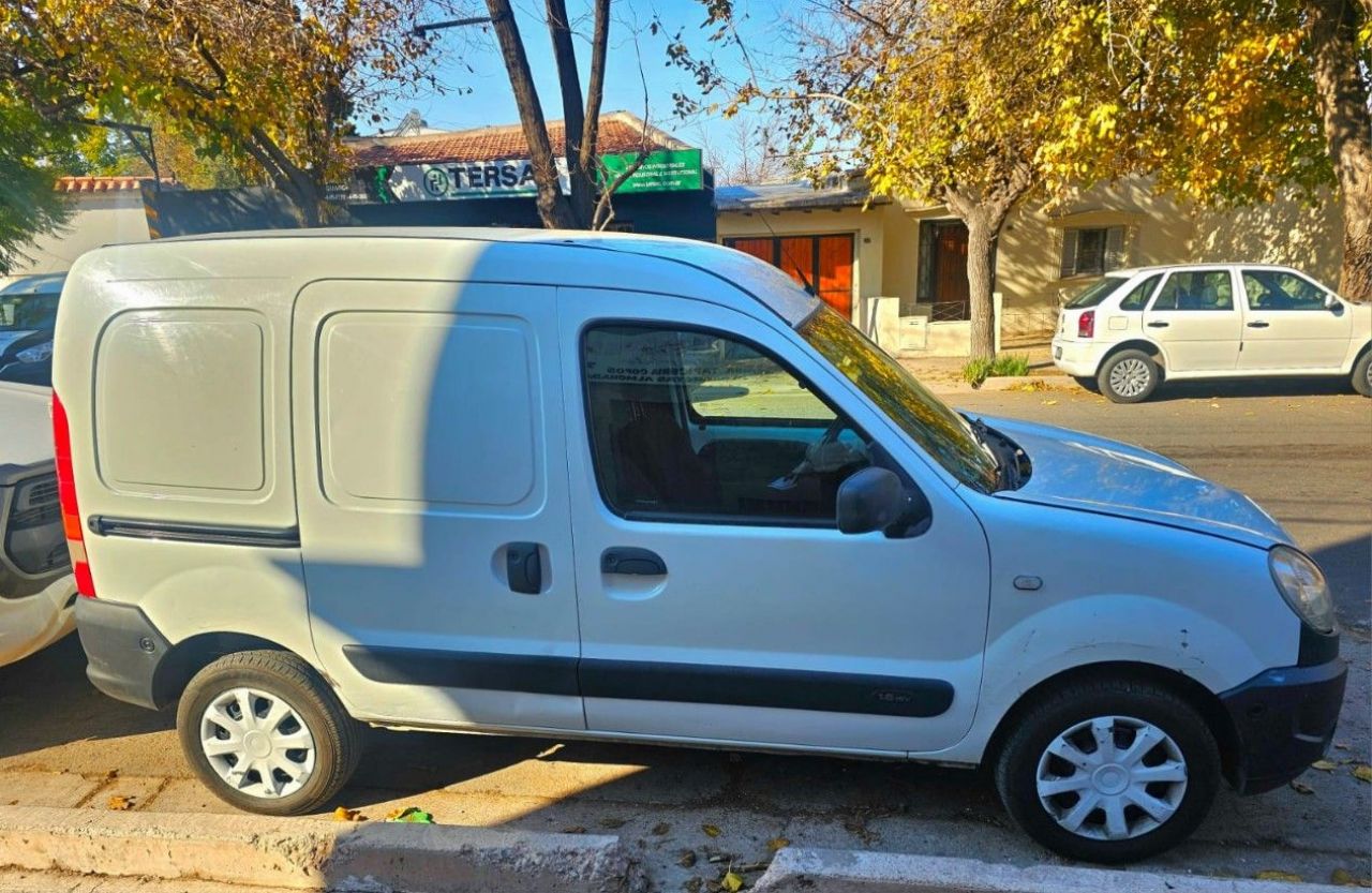 Renault Kangoo Usada en Mendoza, deRuedas