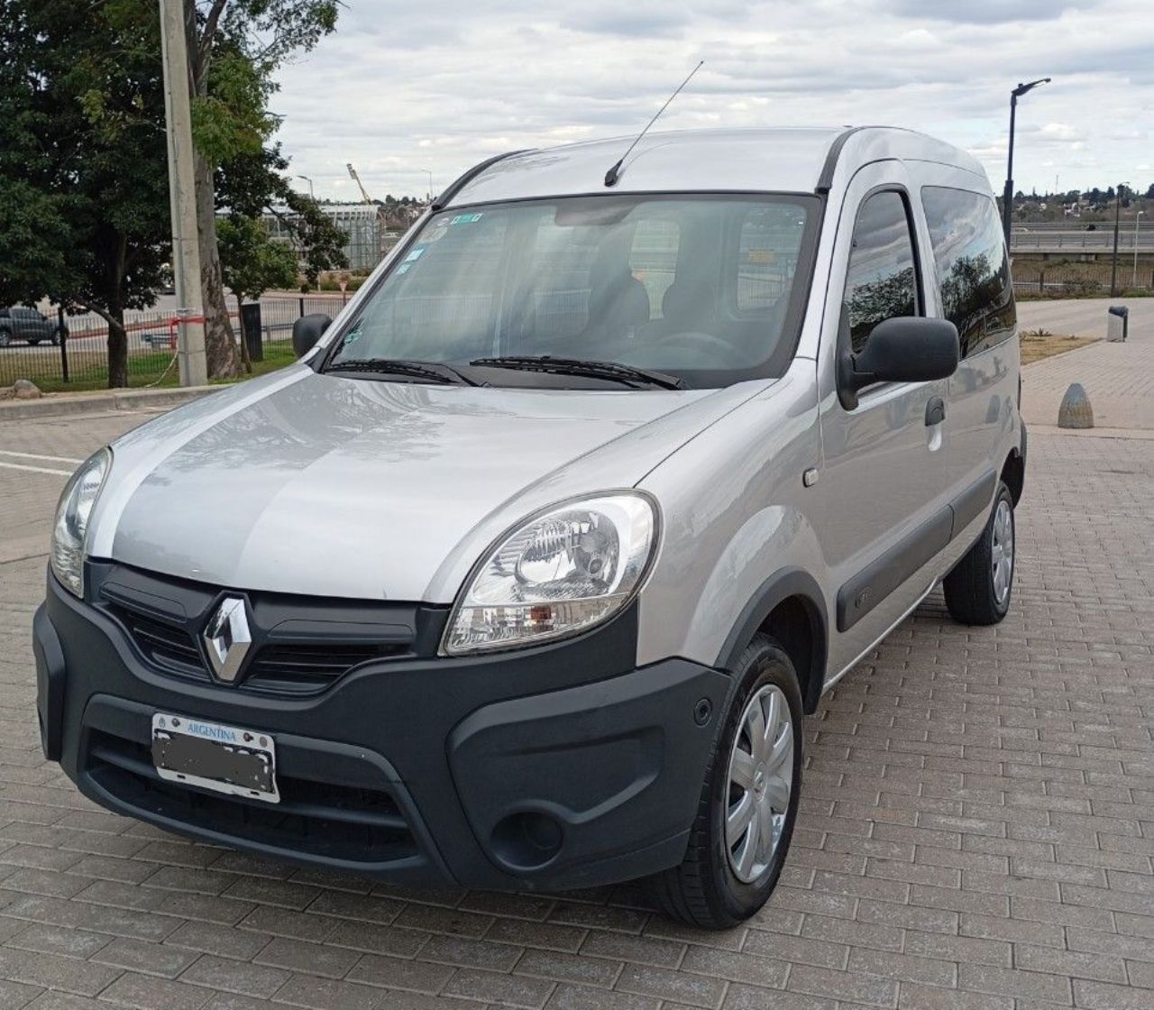 Renault Kangoo Usada Financiado en Córdoba, deRuedas