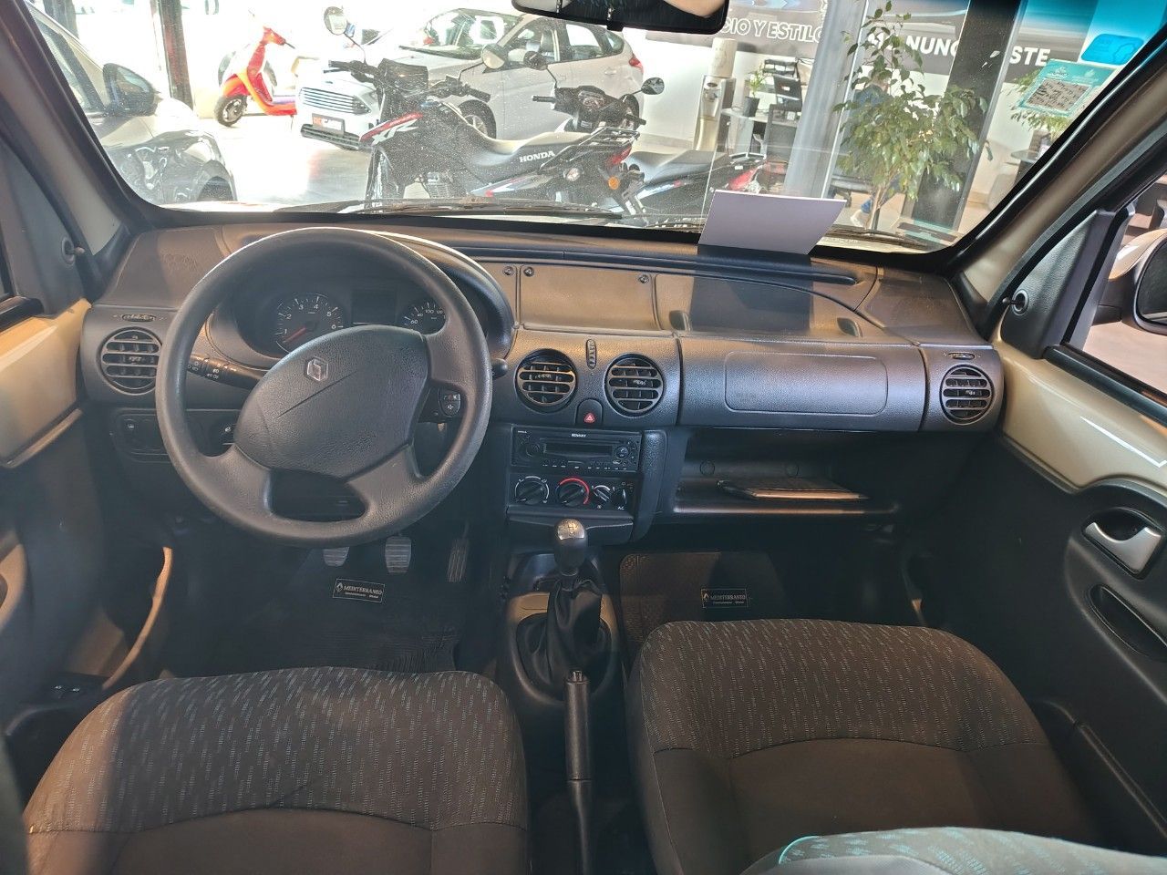 Renault Kangoo Usada Financiado en Córdoba, deRuedas