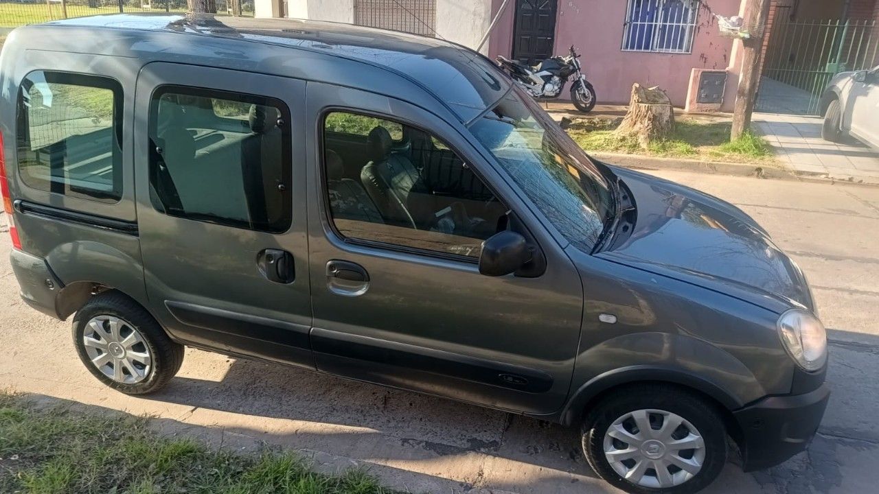 Renault Kangoo Usada Financiado en Buenos Aires, deRuedas