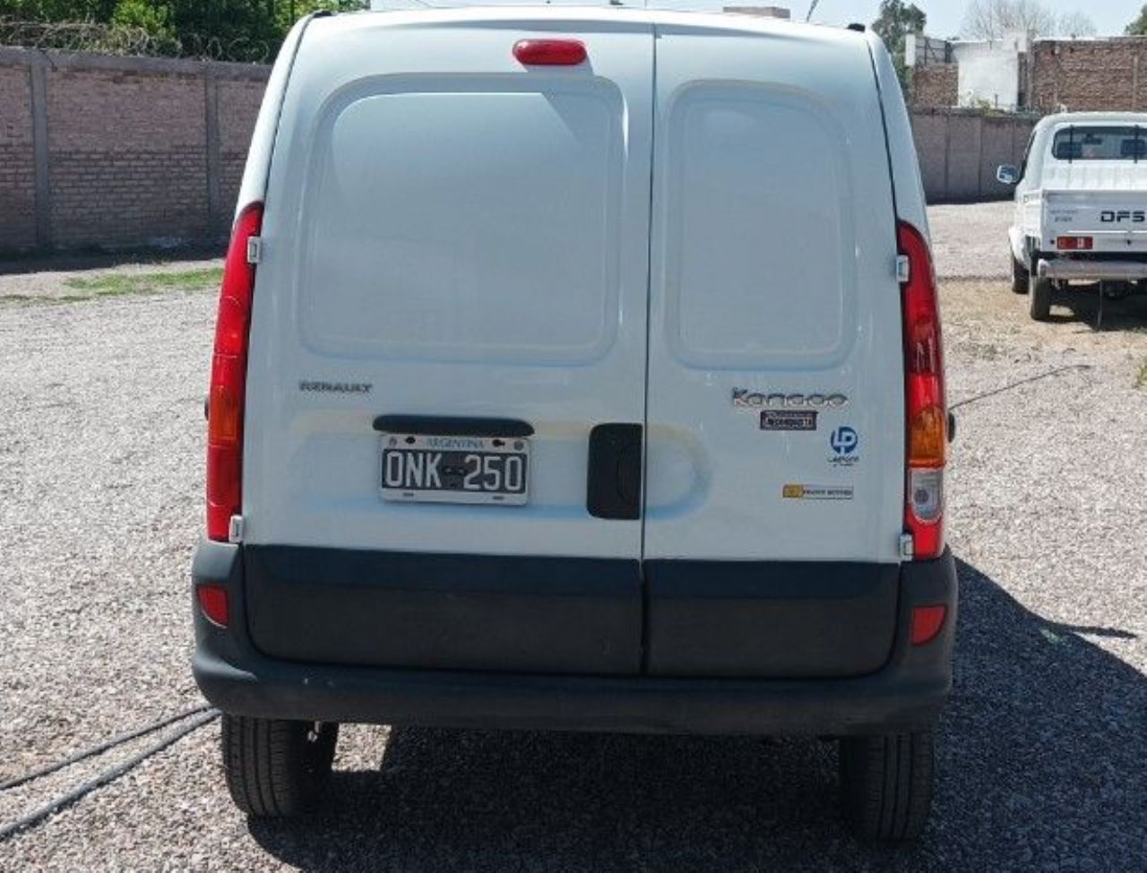 Renault Kangoo Usada en San Juan, deRuedas