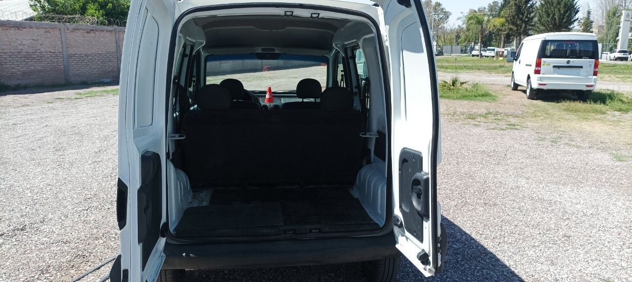 Renault Kangoo Usada en San Juan, deRuedas