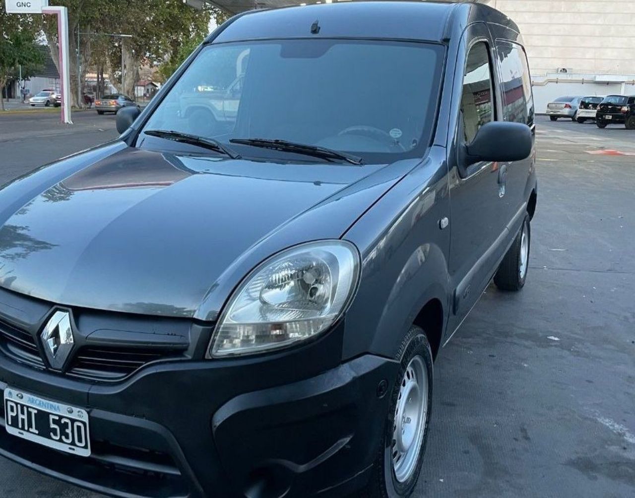 Renault Kangoo Usada en Mendoza, deRuedas
