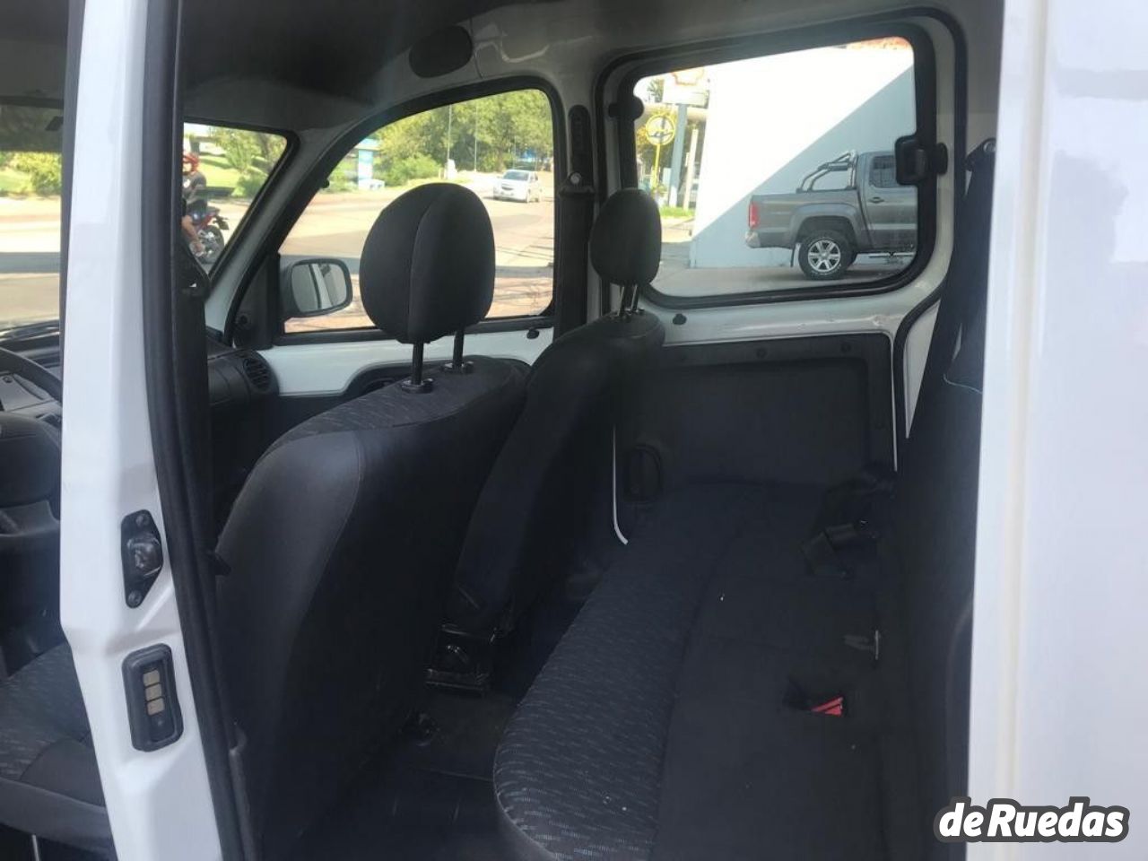 Renault Kangoo Usada en Córdoba, deRuedas