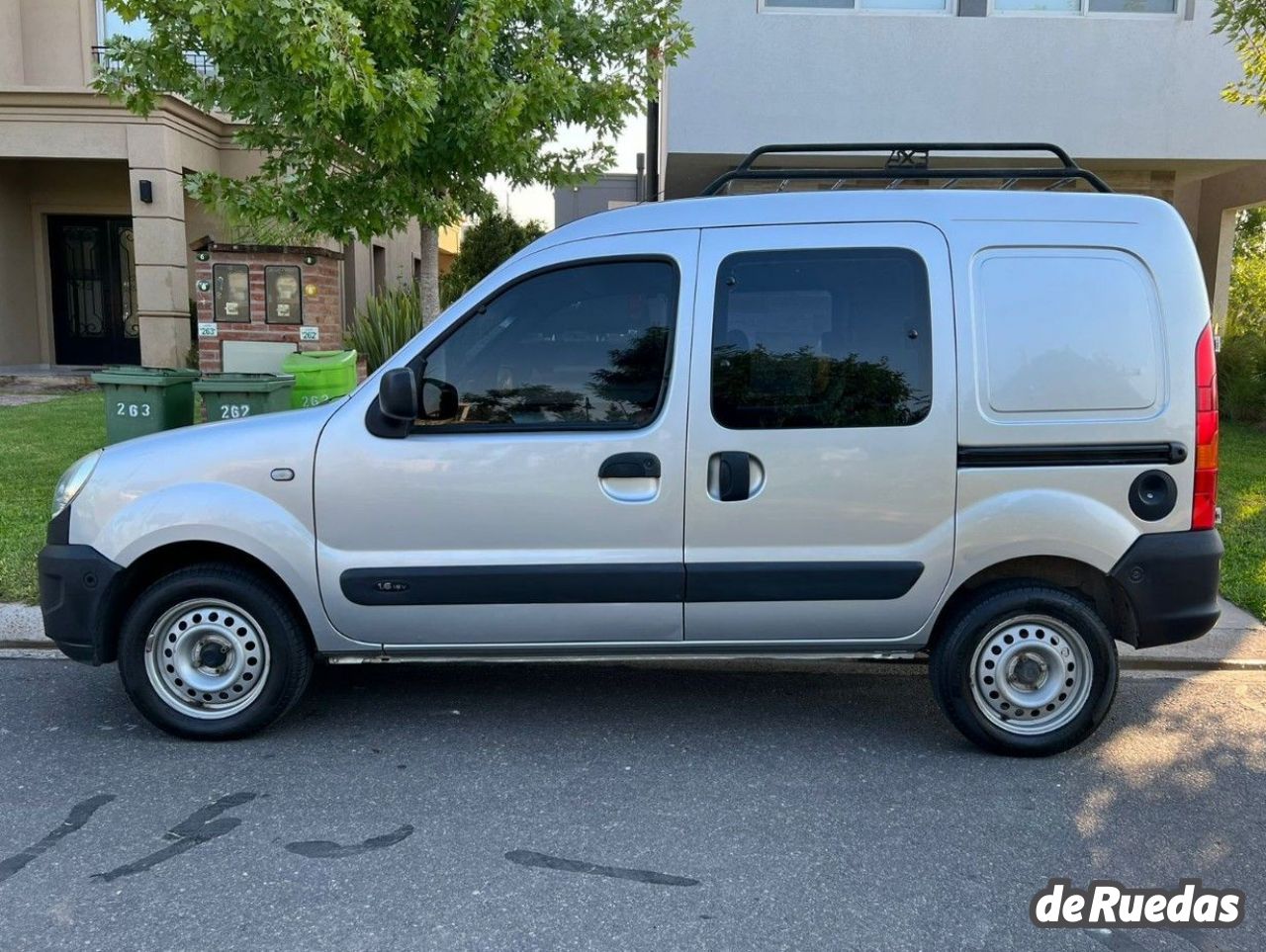 Renault Kangoo Usada en Buenos Aires, deRuedas