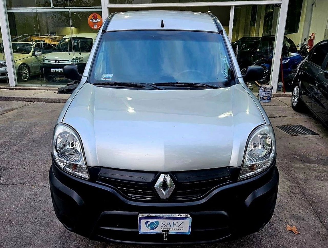 Renault Kangoo Usada en Mendoza, deRuedas