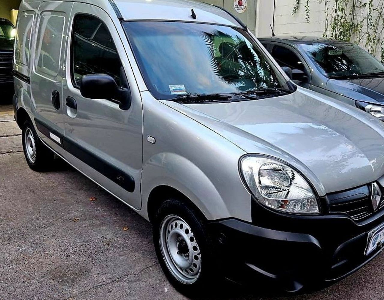 Renault Kangoo Usada en Mendoza, deRuedas