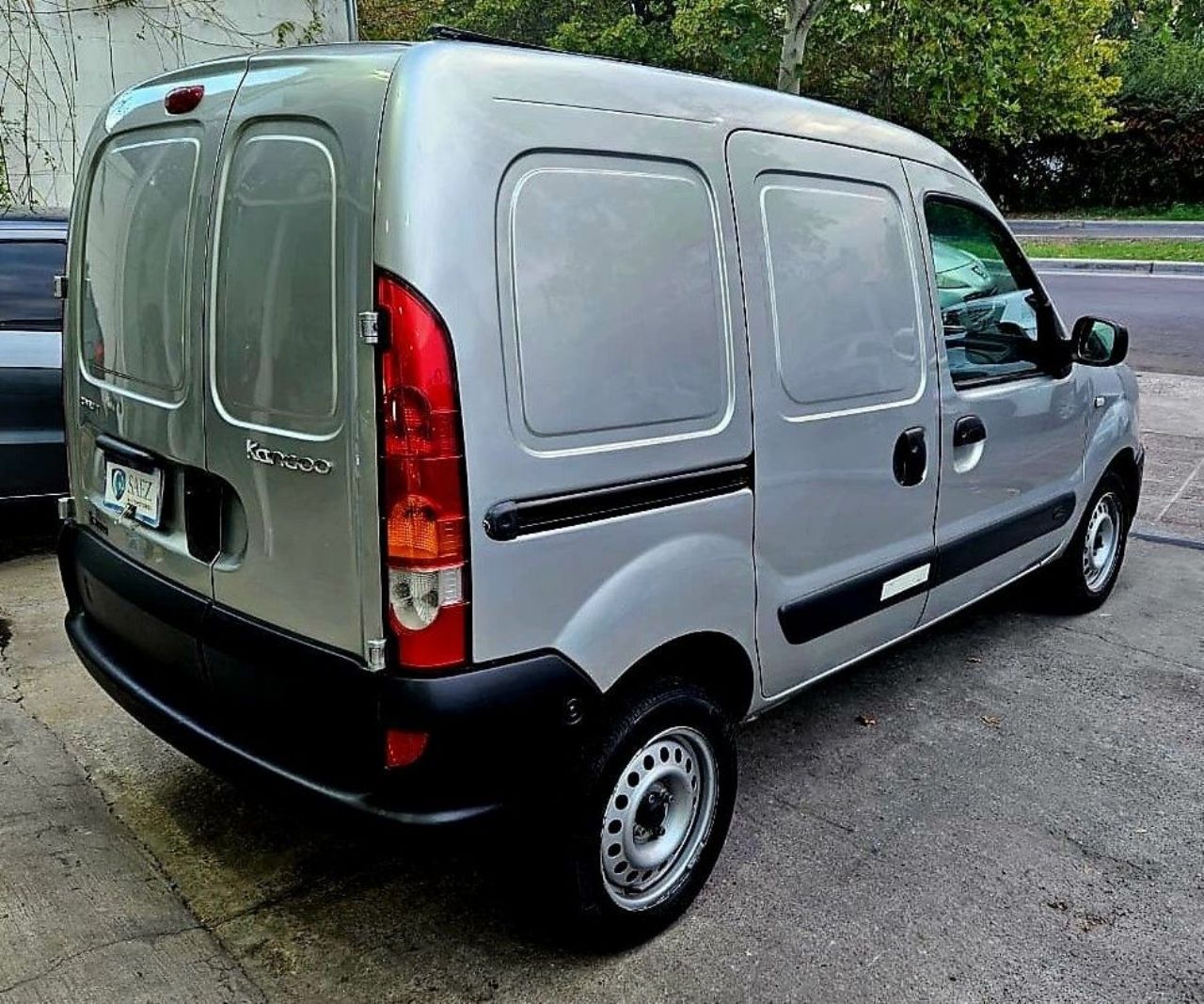 Renault Kangoo Usada en Mendoza, deRuedas