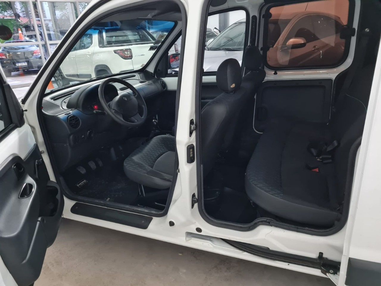 Renault Kangoo Usada en Mendoza, deRuedas