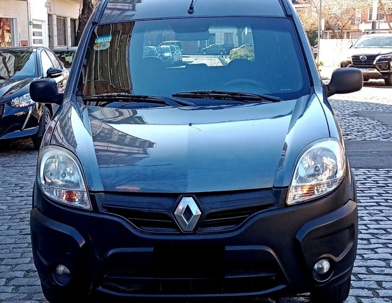 Renault Kangoo Usada en Buenos Aires, deRuedas