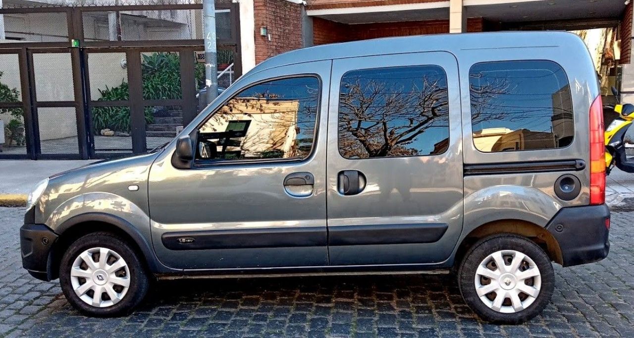 Renault Kangoo Usada en Buenos Aires, deRuedas