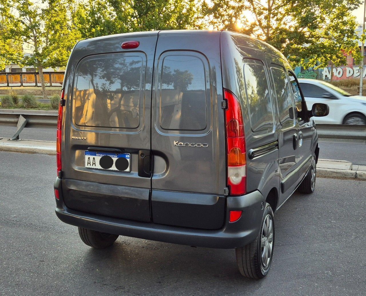 Renault Kangoo Usada en Mendoza, deRuedas